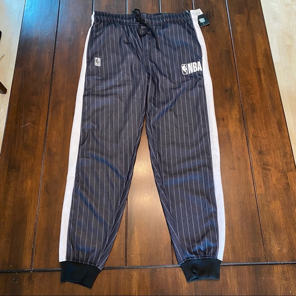 COPY - NBA Official Black Jogger Sweatpants with White Pinstripes Comfort Fit N… - Picture 2 of 9